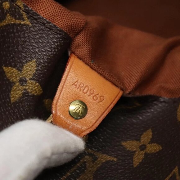 LOUIS VUITTON Monogram Cabas Alto Tote Bag - Picture 13 of 14